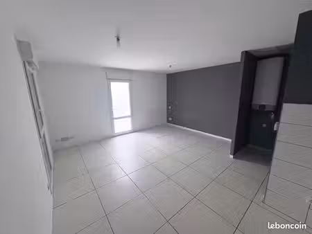 studio 42m2 en rez-de-chaussée - parempuyre 33290