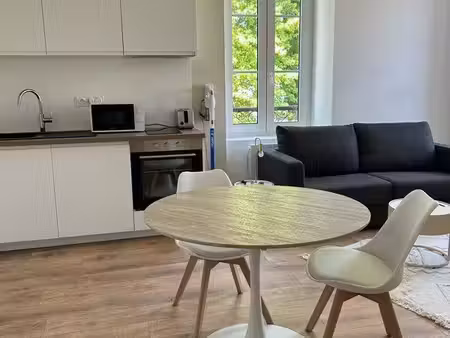 studio entièrement rénové - meublé - proche centre ville
