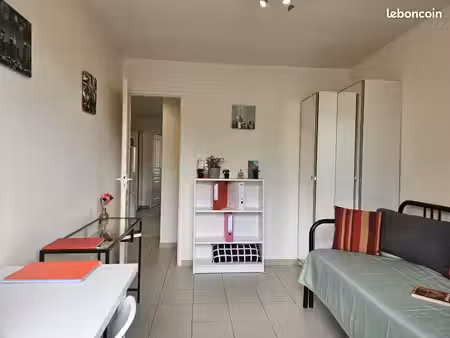 chambre meublee metro b saint genis laval