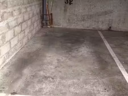 location parking intérieur