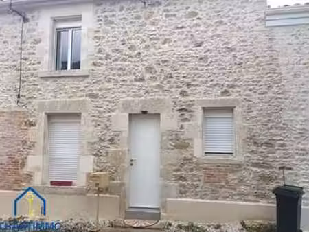 location maison meublé à chantonnay (85110) : à louer meublé / 39m² chantonnay