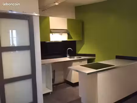 appartement t2 climatisé rénové centre ville d’apt