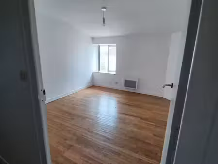 a louer maison de 60m2 sur jardin clos