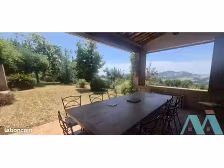 mas 5 pièces 165 m²