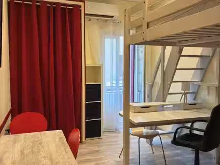 studio à louer au 1er octobre 2026