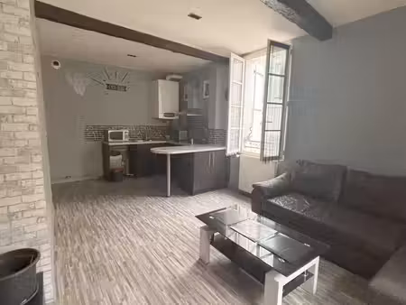 pamiers : grand appartement avec 2 pièces à louer
