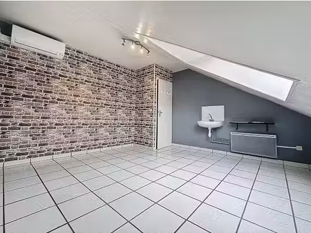 local professionnel - 14m ²