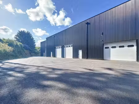 local d'activité 267 m² ? loperhet ? rn 165