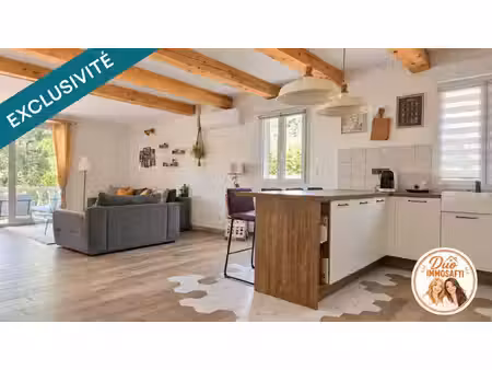 un appartement au calme qui a tout d'une maison avec vue dégagée.