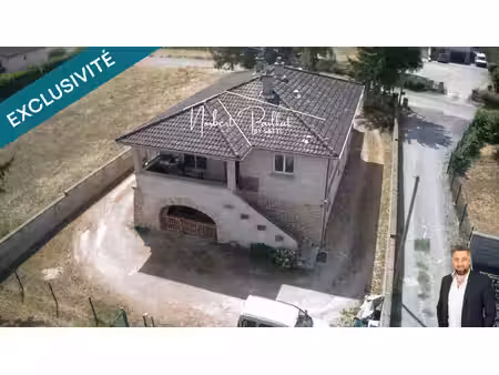 ensemble immobilier 272 m² à prissé