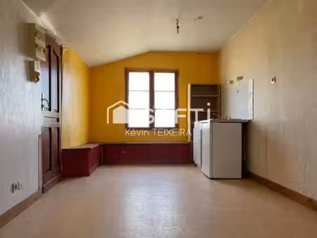 maisonnette avec cours - coeur de sablé