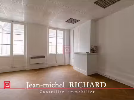 local commercial romorantin lanthenay 91 m2