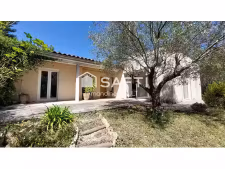 maison individuelle avec piscine secteur rieu