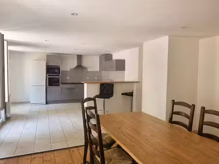 annonay  ensemble immobilier a fort potentiel