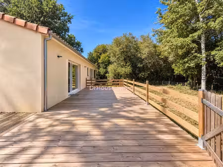 jolie maison contemporaine
