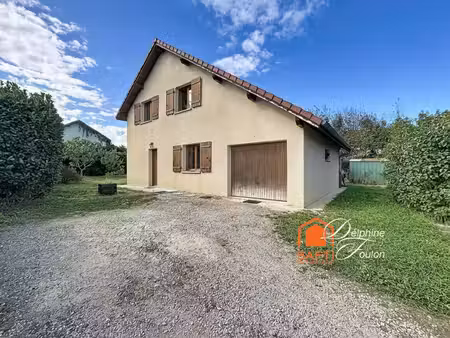 maison familiale à saint-andré-le-gaz  proche gare.