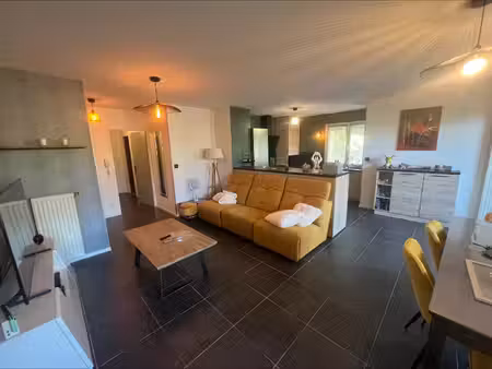 location appartement 4 pièces 91 m² à la motte-servolex (73290)