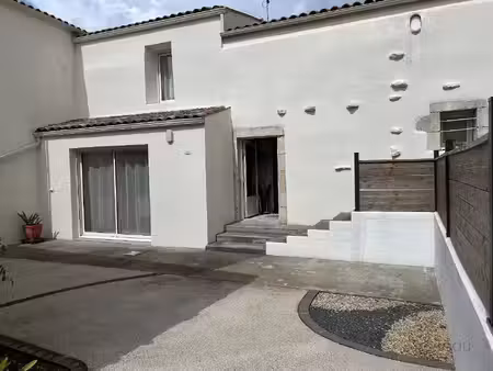 vente maison 5 pièces 143 m² chaillé-les-marais (85450)