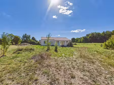 vente maison 5 pièces 99 m² vanzac (17500)