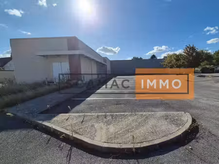 location commerce saint mard 77230 1400m²