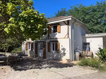 location maison 3 pièces 98m² amou 40330