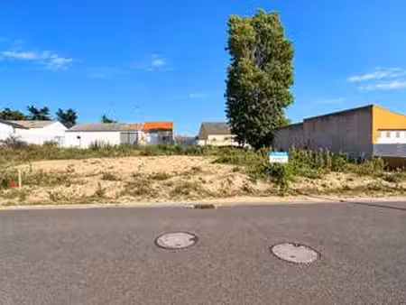 vente terrain aux sables-d'olonne (85100) : à vendre / 221m² les sables-d'olonne