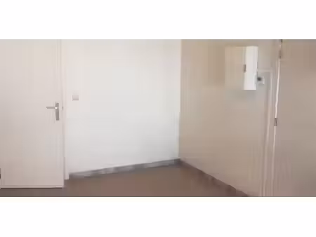 appartement à louer à leuze pour € 500 avec 1 chambre à coucher