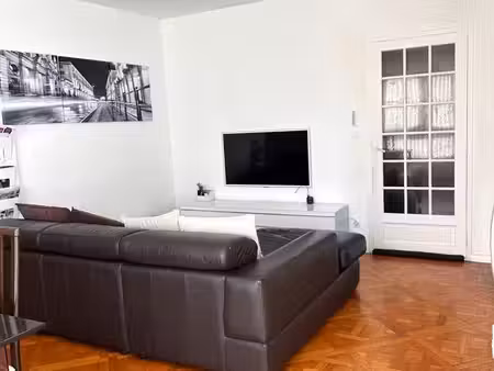 t3 de 71 m² lumineux avec parking et cave — quartier barbieux  au pied du tram