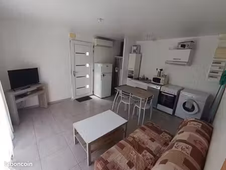petite maison au calme  proche la rochelle de novembre à juin