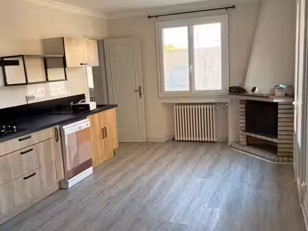 location maison de ville