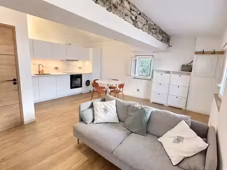 appartement meublé de charme – 40 m² – jeanne d’arc