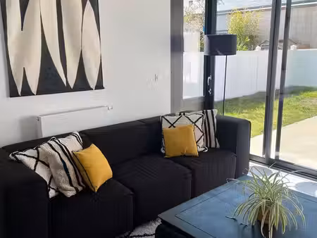 maison lumineuse entièrement rénovée de 80 m² avec jardin — le mans (rive droite)