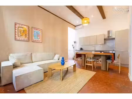 t3 meublé 60 m² avec terrasse – castellane – 1 500 charges comprises