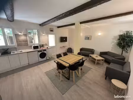 maison confortable avec grand extérieur centre ville proche de toutes commodité et des axe