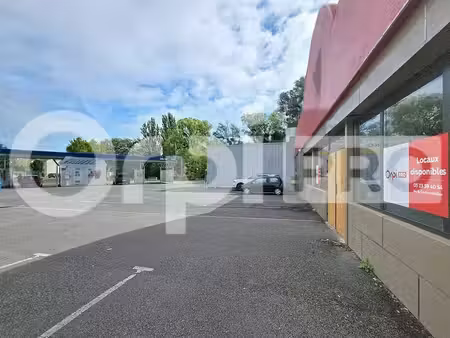 location commerce soissons 02200 400m²