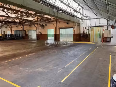 vente local d’activités 240m² à 4110m²