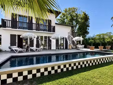 vente maison 7 pièces 207 m² anglet (64600)