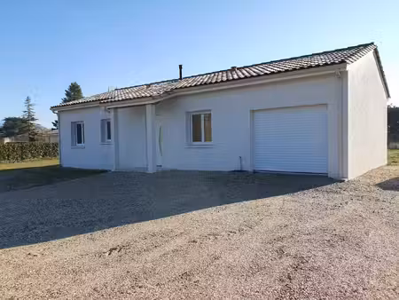 location maison 5 pièces 87 m² à serres-et-montguyard (24500)