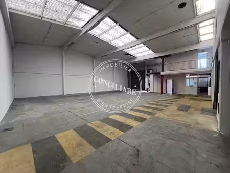 location entrepôt 430m²