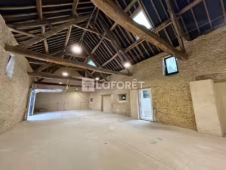 bâtiment en pierres rénové 137m²   à aménager  moult chicheboville