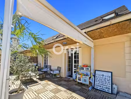 maison 3 chambres + bureau  terrasse  2 places de parking