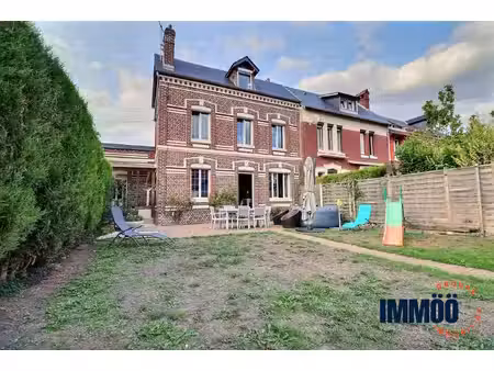 charmante maison de ville mitoyenne familiale avec jardin