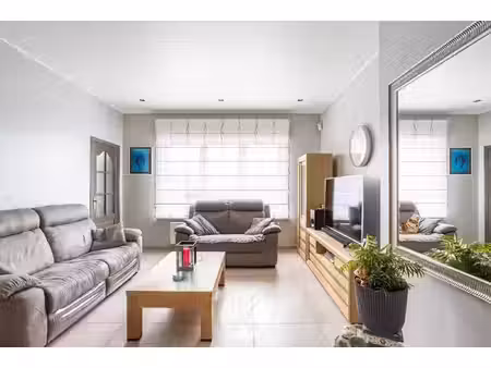 maison mitoyenne prête à emménager
