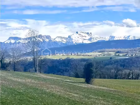 terrain de 1 000 m² à lovagny