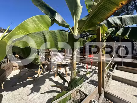 vente commerce leon 40550 85m²