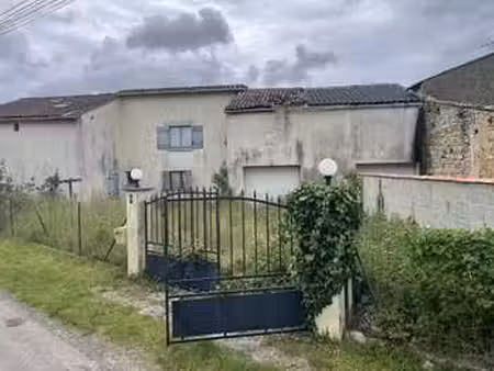 vente maison à clion (17240) : à vendre / 111m² clion