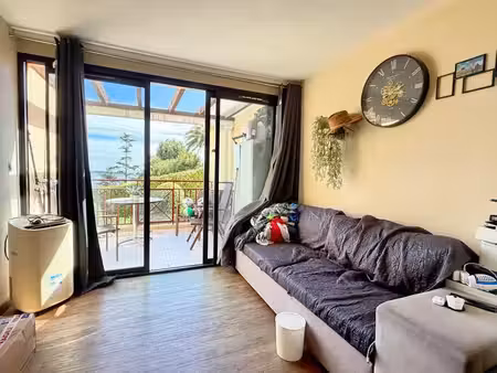 cannes – villa francia | charmant 2p  28 m2 avec terrasse & vue mer
