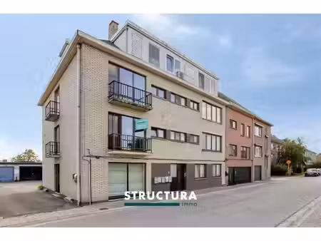 lichtrijk 1-slaapkamerappartement met terras en epc b