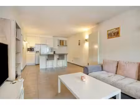 appartement te koop in lokeren met 1 slaapkamer