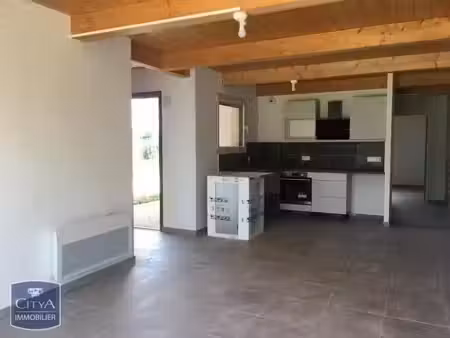 appartement à louer 2 pièces 51.1 m² - certines (01) - 773€